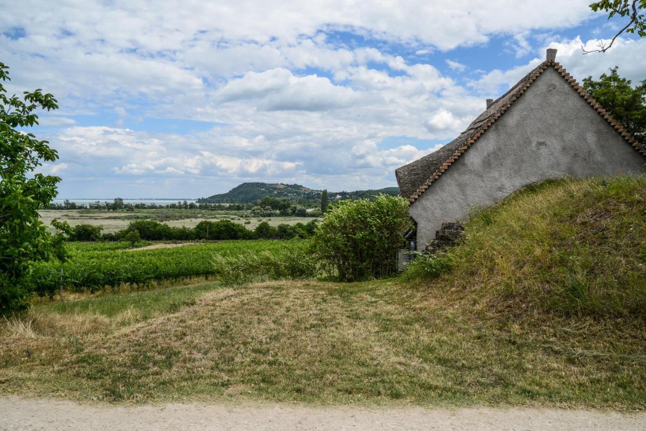 Máli Pince Vila Aszofo Exterior foto